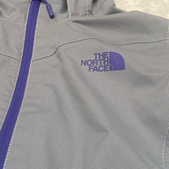 THE NORTH FACE RESOLVE PLUS Women Size S Zip Front Hooded Jacket - Picture 2 of 12